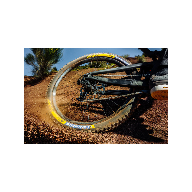 Cubierta 27.5x2.40 downhill 34 tlr rigida neg