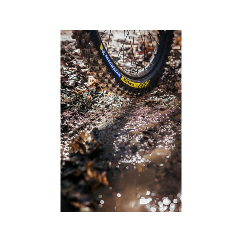 Cubierta 27.5x2.40 downhill mud tlr rigida ne