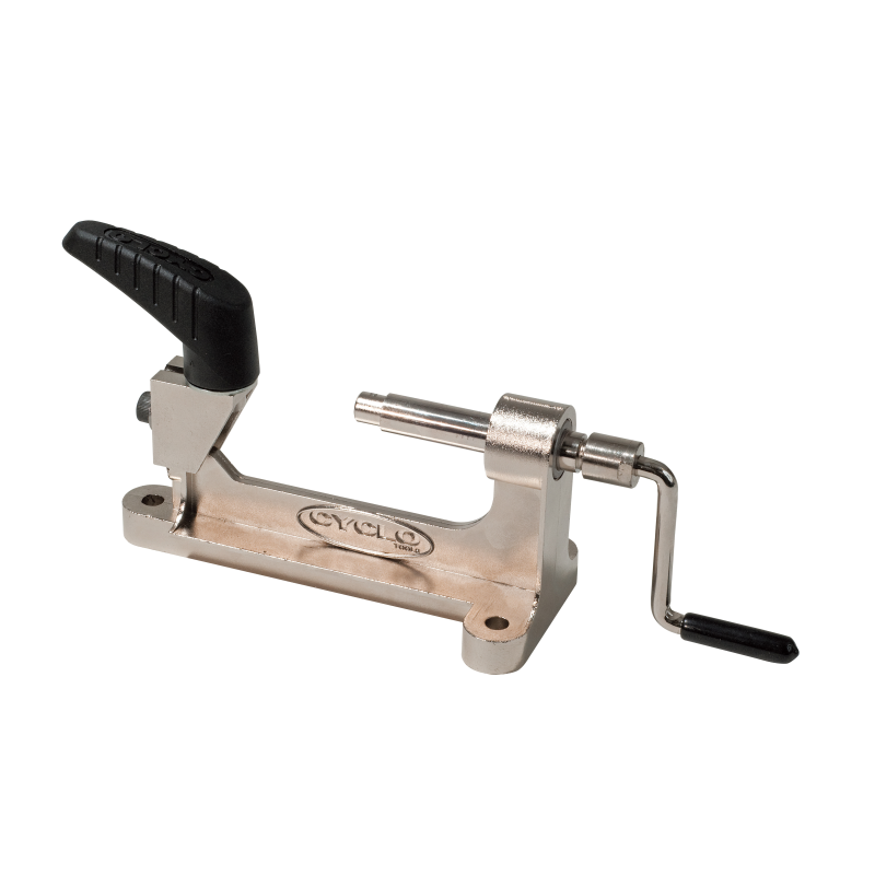 Máquina laminadora de roscas de radios